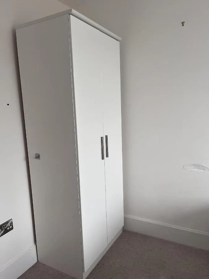Lovely Charming 2-Bedroom Apartment In Bow London